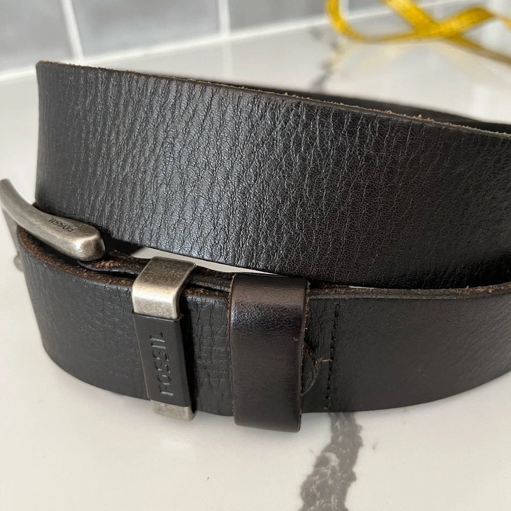 Fossil Genuine Leather Belt Dark Brown Matte Silvertone Buckle Size 34